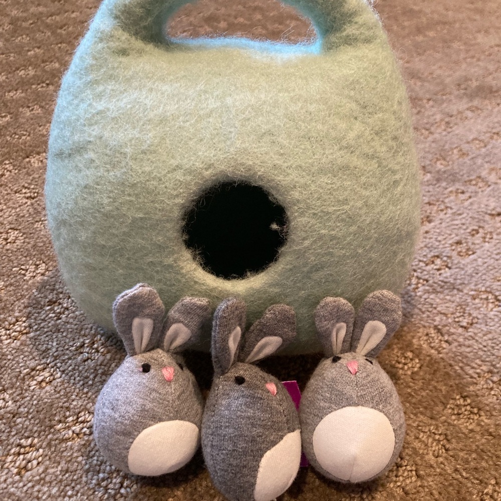 LOVEVERY Plush Bunny Hideaway Set - Mint and Gray